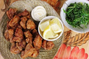 karaage-chicken-kewpie-seaweed-salad